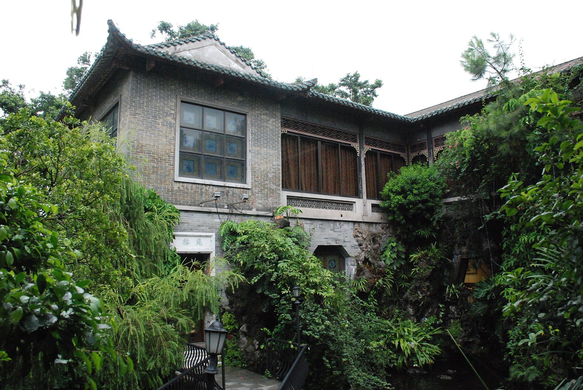 Garden building of Pan Xi Restaurant (泮溪酒家), Liwan